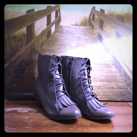Lace up boots Sz:10 Women’s - Picture 1 of 5